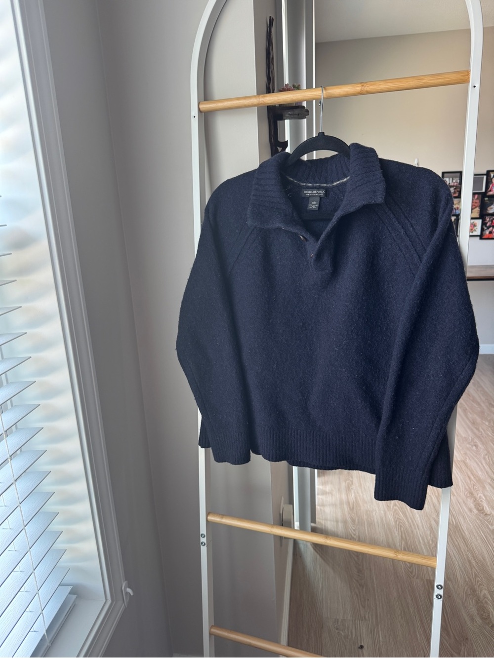 Banana Republic Men's Navy Zip-Up Shawl Collar Sweater (Damaged Buttons)